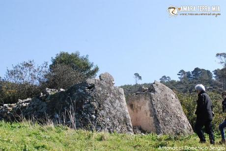 FOTO - Trekking archeologico, la Necropoli di Monte Pucci a Vico del Gargano
