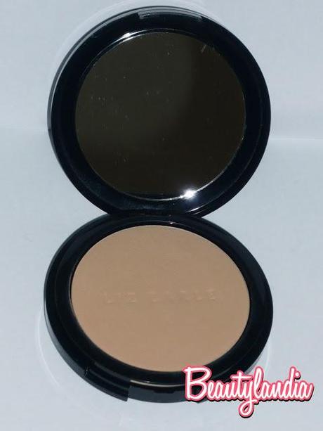 LIZ EARLE - Perfect Finish Powder Foundation, Signature Lip Colour (swatches e review)-