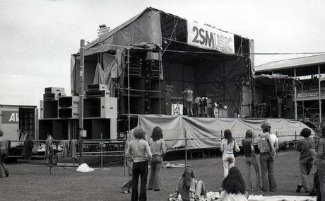 led_zeppelin_sydney-feb-72-soundcheck-2