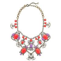 Statement jewelry: looks