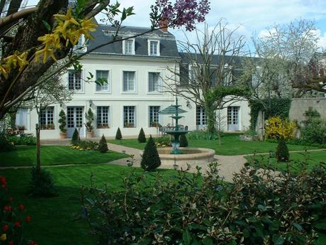 http://www.le-vieux-manoir.com/images/Picture%20029.jpg