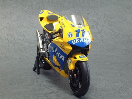 Honda RC 211V Team Honda Pons 2003 by Garage467 Connection (Tamiya)