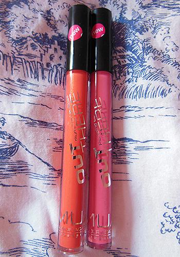 Out The Plumping Lipgloss in Sienna & Peach Shimmer.