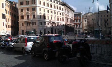 Ennesimo servizio da Piazza del Parlamento, e buone elezioni a tutti quanti...