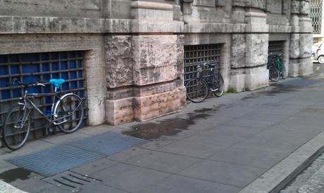 Ennesimo servizio da Piazza del Parlamento, e buone elezioni a tutti quanti...