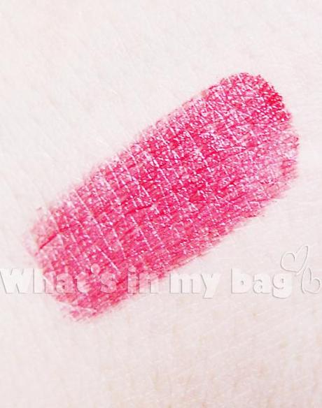 A close up on make up n°137: Paul&Joe;, Lipstick Refill n°304 Rouge, Case n°007 CS