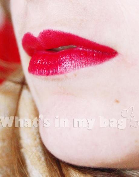 A close up on make up n°137: Paul&Joe;, Lipstick Refill n°304 Rouge, Case n°007 CS