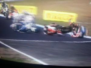 01.1-sbk2013-phillip-island-checa-crash