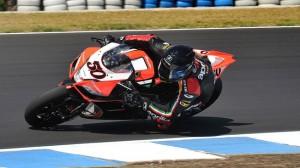 01.1-sbk2013-phillip-island-guintoli