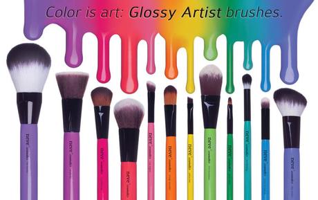 Anteprima Neve Cosmetics - Pennelli Glossy Artist