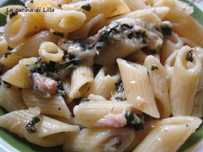 Primi: Pennette bietole, tonne e dolcesardo