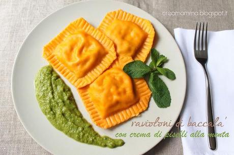 Ravioloni di baccalà con crema di piselli alla menta