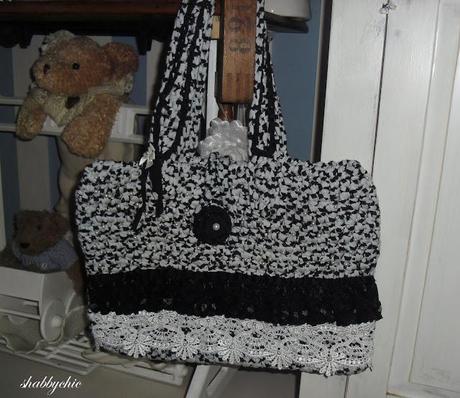 shabbychic,fettuccia bianca e nera, con pizzo