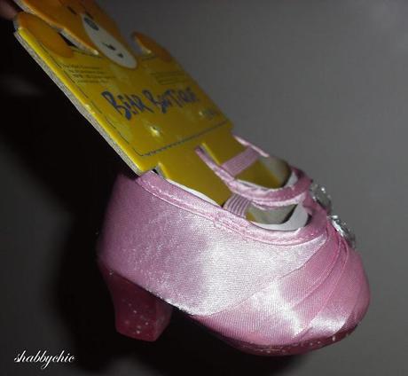 shabbychic,Teddy's pink shoes