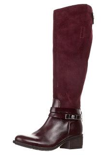 Burgundy o Marrone? Zalando docet