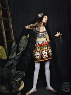 Simone Nobili, Bianca Balti e Elbio Bonsaglio in Dolce & Gabbana su Harper's Bazaar Russia