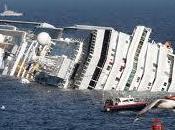 L’italia, come costa concordia, spiaggiata fianco