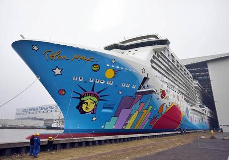 Entra in scena la nuovissima Norwegian Breakaway, la più grande nave da crociera mai costruita in Germania