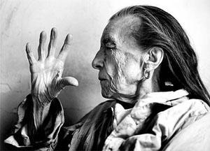 Louise Bourgeois: falli, ragni e ghigliottine al Teatro Laboratorio Louise Bourgeois: falli, ragni e ghigliottine al Teatro Laboratorio