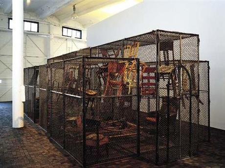 Louise Bourgeois: falli, ragni e ghigliottine al Teatro Laboratorio Louise Bourgeois: falli, ragni e ghigliottine al Teatro Laboratorio