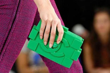 trend-estate_chanel_clutch