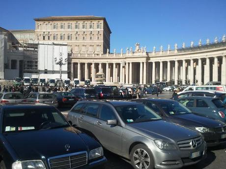 Le condizioni di Piazza San Pietro. Ora avete capito perché Ratzinger ha deciso di andarsene?