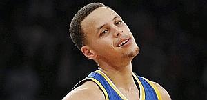 NBA: I 54 punti di Curry non bastano ai Warriors; tripla doppia per K. Durant