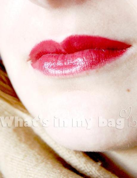 A close up on make up n°139: NYX, Black Label Lipstick n°178 Socialite