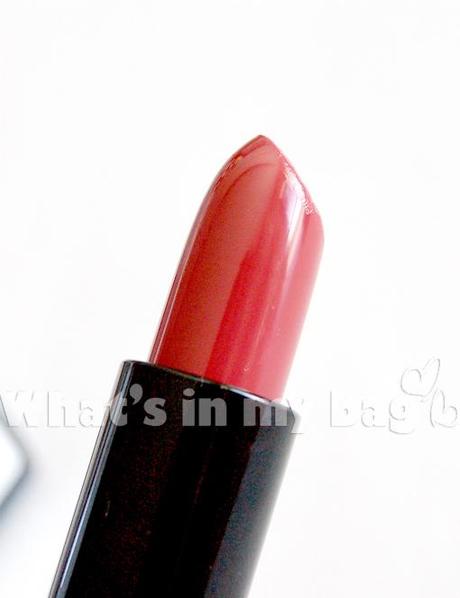 A close up on make up n°139: NYX, Black Label Lipstick n°178 Socialite