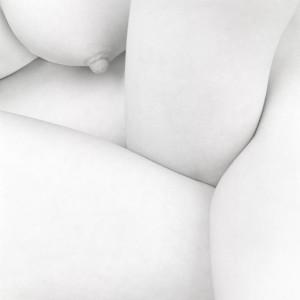 Erotismo in fotografia: Eric Marrian ed il suo progetto di nudo “Carré Blanc”