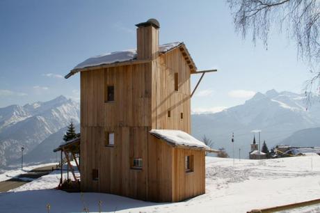 Nel nome del popolo italiano: la triennale