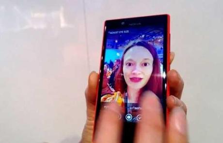 Nokia Lumia 720 video app Glam me in azione