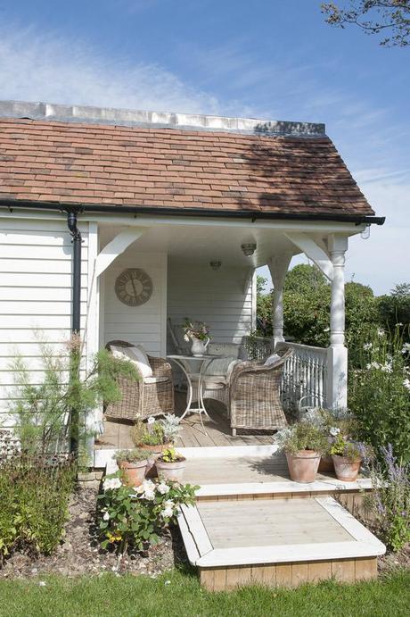 Uno charmante cottage inglese  -  A charming English Cottage