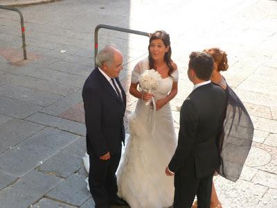 MATRIMONIO: BOUQUET (E COORDINATI) DI ROSE IN CARTA DI RISO AVORIO