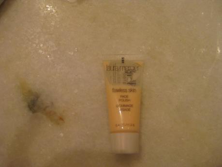 Review Peeling viso Laura Mercier