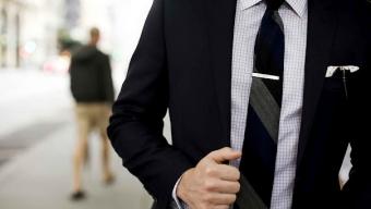 Il Ferma-Cravatta: Modelli, Proporzioni e Stile