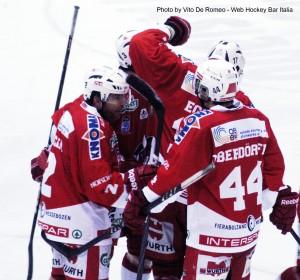 Hockey su ghiaccio: il Bolzano annulla il primo match point dell’Asiago  e ci crede ancora. Renon,Valpusteria e Valpellice  guadagnano il primo match point. (By Vito De Romeo)
