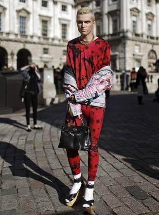 Fashion weeks street style: IN and OUT