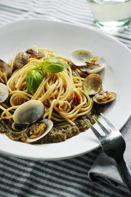 Spaghetti alle vongole con qualcosa in più