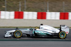 Lewis-Hamilton-Mercedes_test_barcellona_day_7 (6)