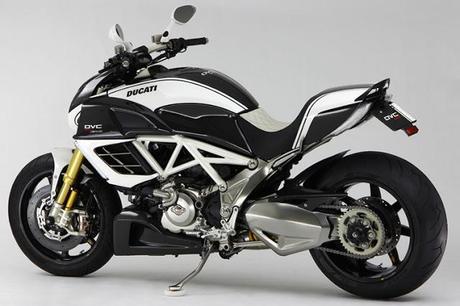 Ducati Diavel AMG DVC by Moto Corse