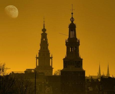 0192 Un dolce velo di luce nell’oscurità: di Marco Bizzarri e Paola Pardini