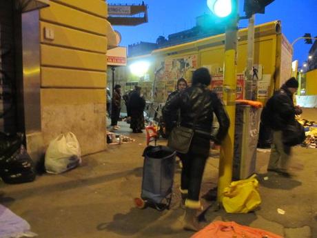 Il mercato della robbba rubbbata a San Giovanni in Laterano. Sì, proprio lì...