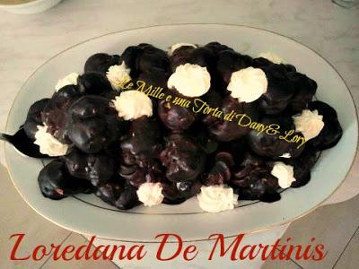 PROFITEROLES RIPIENI CON CREMA CHANTILLY, RICOPERTI CON GANACHE AL CIOCCOLATO