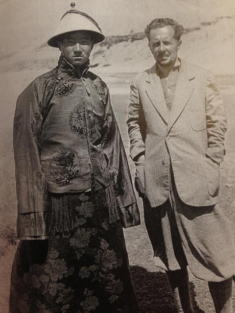 Giuseppe Tucci in Tibet, foto in libro Neri Pozza