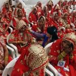 India, nozze collettive: si sposano 162 coppie04