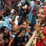 India, nozze collettive: si sposano 162 coppie05