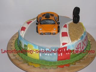 Racing cars cake