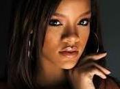 Rihanna desidera figlio Chris Brown