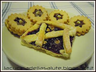 Crostata e biscotti con frolla all'olio